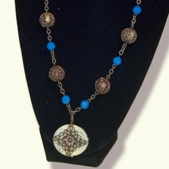 NECKLACE - Picture 4 of 4